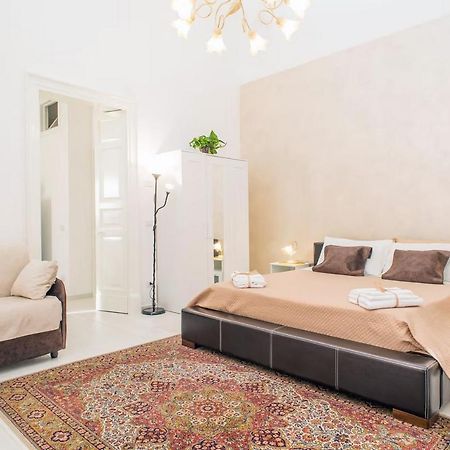 B&B Alba 1 Viagrande Εξωτερικό φωτογραφία